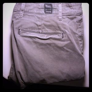 Adrian Goldschmied - The Lux Khaki